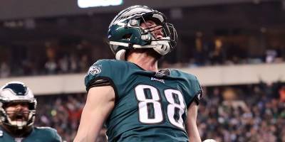 Philadelphia Eagles Tight End Dallas Goedert Reportedly Gets Punched & Knocked Out on Video - www.justjared.com - state South Dakota - Philadelphia, county Eagle - county Eagle - city Philadelphia, county Eagle