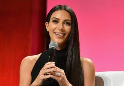 Kim Kardashian Celebrates ‘Best Dad’ Kanye West On Father’s Day With Special Family Portrait - celebrityinsider.org - Chicago - Wyoming
