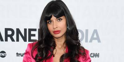 Jameela Jamil Asks Why People Are Coming After Just Her For Posting Louis Farrakan's Speech When Notable White Women Did Too - www.justjared.com