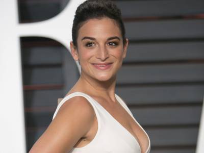Jenny Slate quits 'Big Mouth' because the character she plays is biracial - torontosun.com