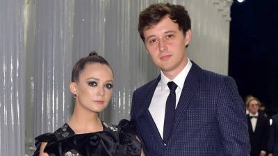 Carrie Fisher's Daughter Billie Lourd Is Engaged: PICS - www.etonline.com