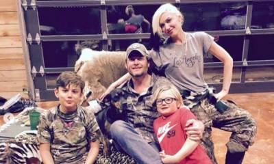 Gwen Stefani reveals how Blake Shelton is helping her with her sons - hellomagazine.com - city Kingston - Oklahoma