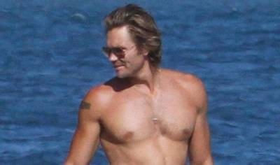 Chad Michael Murray Looks So Hot in These New Shirtless Beach Photos! - www.justjared.com - Malibu - Chad - county Murray
