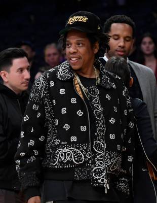 Jay-Z Buys Multiple Newspaper Ads To Promote Black-Owned Businesses Across The United States - etcanada.com - New York - Los Angeles - USA - Chicago - county Jay