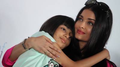Aishwarya Rai Bachchan and 8-Year-Old Daughter Test Positive for Coronavirus - www.etonline.com