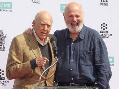 Rob Reiner leads tributes to his late father Carl Reiner - canoe.com