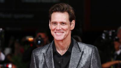 Jim Carrey Explains Why He Dedicated New Novel to Late Brother - www.hollywoodreporter.com - New York