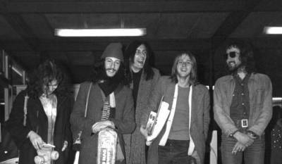 Peter Green Dies: Fleetwood Mac Cofounder, Rock & Roll Hall Of Famer Was 73 - deadline.com - London