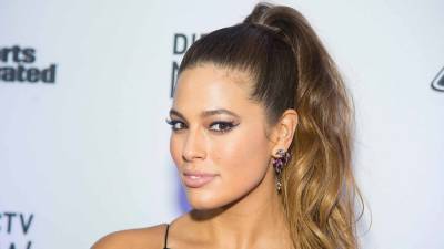 Ashley Graham Shows Off Stretch Marks After Pregnancy in New Swimsuit Campaign - www.etonline.com - state Nebraska