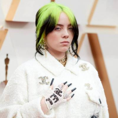 Billie Eilish’s parents considered therapy over singer’s obsession with Justin Bieber - www.peoplemagazine.co.za - county Love