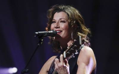 Amy Grant Talks Going Under The Knife For Open-Heart Surgery - etcanada.com