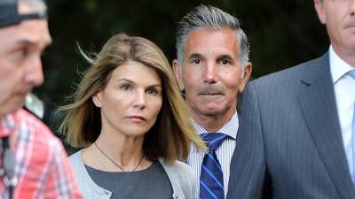 Lori Loughlin and Mossimo Giannulli Tried to Hide College Admissions Scam From Guidance Counselor, Feds Claim - www.etonline.com - California