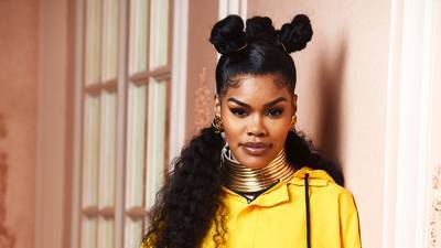 Teyana Taylor Shows Off Her Au Naturel Baby Bump While ‘Getting Some Vitamin’ For Her ‘Babygirl’ — Pics - hollywoodlife.com