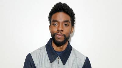 Chadwick Boseman Dead at 43: Sterling K. Brown, Oprah Winfrey and More Celebs Pay Tribute to Actor - www.etonline.com - Los Angeles