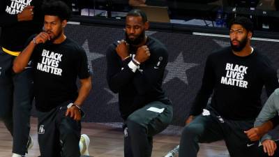LeBron James Pays Tribute to Chadwick Boseman With 'Wakanda Forever' Salute Ahead of Lakers Playoff Game - www.etonline.com - Los Angeles - city Portland