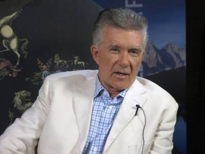 Alan Thicke’s TV Theme Songs To Be Inducted Into Canadian Songwriters Hall Of Fame - etcanada.com