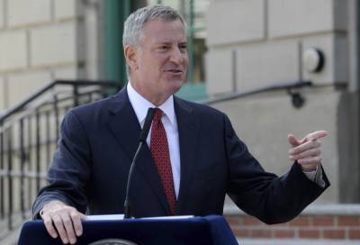 NYC Mayor Bill De Blasio Tells Residents Wary Of Pandemic Mass Transit: “Do Not Buy A Car. Cars Are The Past” - deadline.com - county Hall - city York