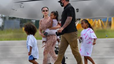 Kim Kardashian Kanye West Arrive In Miami With 4 Kids After Tense Wyoming Fight Family Getaway — Pics - hollywoodlife.com - Miami - Chicago - Wyoming - Dominican Republic