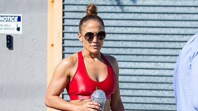 Jennifer Lopez Stuns Going Makeup-Free While Teasing New Music Video – I ‘Can’t Sleep’ - hollywoodlife.com