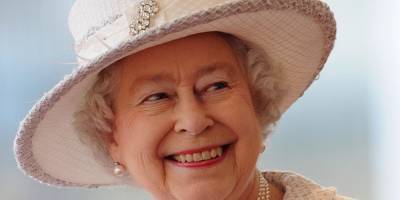 Queen Elizabeth Will No Longer Be Head of State of This Island Nation - www.justjared.com - Barbados - county Will - county Long