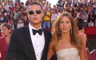 Watch Jennifer Aniston and Brad Pitt in table read for ‘Fast Times at Ridgemont High’ - www.nme.com - county Pitt