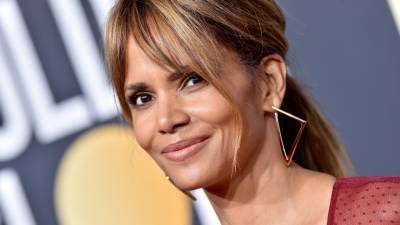 Halle Berry seems to confirm relationship with singer Van Hunt: ‘Now ya know’ - www.foxnews.com