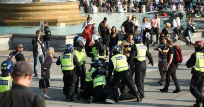 Police arrest 32 anti-lockdown protesters in Trafalgar Square after violent clashes - www.dailyrecord.co.uk - Scotland - London