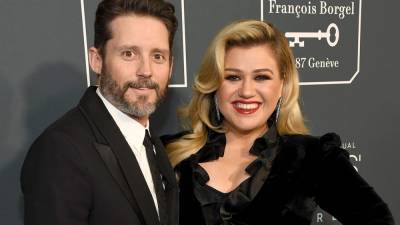 Kelly Clarkson 'didn’t see’ divorce coming - www.foxnews.com