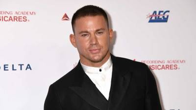 Channing Tatum Posts Shirtless Selfie and Declares He's 'Finally Back' - www.etonline.com