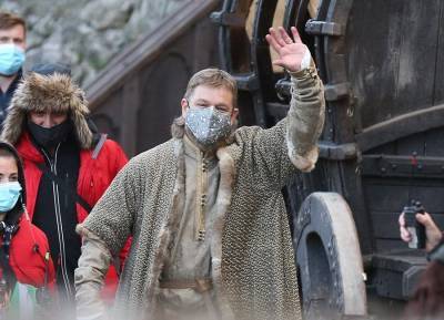 PICS: See Matt Damon and Jodie Comer shoot scenes at Tipperary Castle - evoke.ie