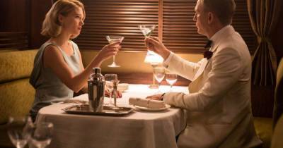 'No Time To Die' is 'a love story' between James Bond and Léa Seydoux's Madeleine Swann - www.msn.com - county Bond