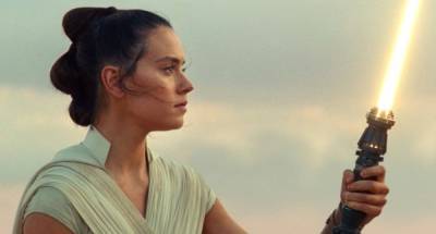 Daisy Ridley Says Rey’s Origin Changed Drastically Between Each ‘Star Wars’ Sequel - theplaylist.net