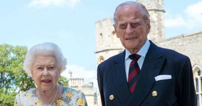 Queen Elizabeth II and Prince Philip Get COVID-19 Vaccines Amid Pandemic - www.usmagazine.com - Britain