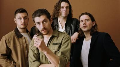 Arctic Monkeys' Matt Helders updates fans on new album - www.officialcharts.com