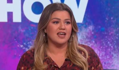 Kelly Clarkson Says Celebs Were Mean to Her During 'American Idol,' Except This One Star - www.justjared.com - USA