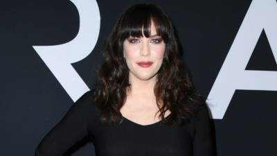 Liv Tyler Reveals She Tested Positive for COVID-19 on New Year's Day - www.etonline.com