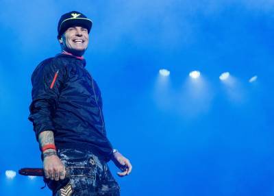 Twitter Erupts With Hilarity Over Video Of Vanilla Ice Headlining Trump’s Mask-Free Superspreader NYE Party At Mar-a-Lago - etcanada.com - Florida - Washington