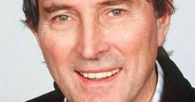 Tributes paid to former Coronation Street star Mark Eden following death at 92 - www.msn.com
