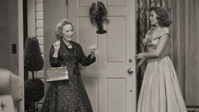 Debra Jo Rupp Says You're Right to Suspect the Neighbors on 'WandaVision' (Exclusive) - www.etonline.com