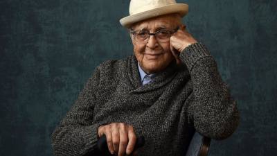 Golden Globes to honor legendary TV producer Norman Lear - abcnews.go.com - Los Angeles - county Norman