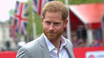 Prince Harry Is ‘Following’ Princess Diana’s Footsteps in Wanting to Become a U.S. Citizen - stylecaster.com - USA - California