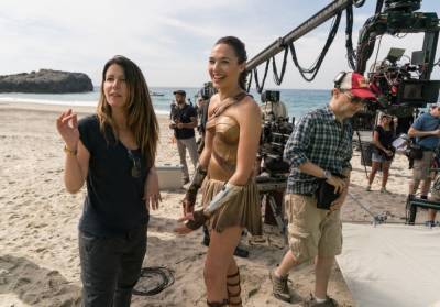 Patty Jenkins Says There Were 30 ‘Wonder Woman’ Scripts During Development & An “Internal War” On What The Character Should Be - theplaylist.net