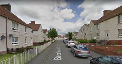 Man suffers serious head injury after 'targeted attack' by three armed men in Scots town - www.dailyrecord.co.uk - Scotland