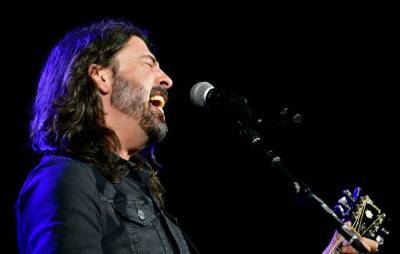 Watch Dave Grohl play drums to Nirvana’s ‘Smells Like Teen Spirit’ during book event - www.nme.com - New York - county Hall - Washington