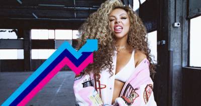 Jesy Nelson and Nicki Minaj's Boyz debuts at Number 1 on the Official Trending Chart - www.officialcharts.com - Britain