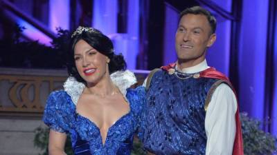 Brian Austin Green and Sharna Burgess Receive Criticism From 'Dancing With the Stars' Judges for Ballroom PDA - www.etonline.com