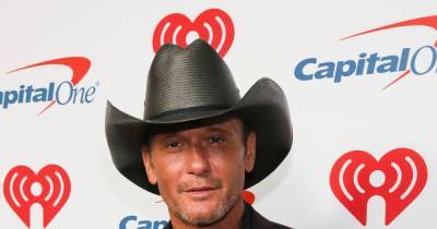 Tim McGraw forgets lyrics, jumps off stage to confront heckler at concert - www.wonderwall.com - state Nevada - county Reno