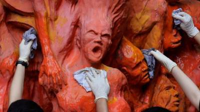 Artist wants Hong Kong sculpture back as deadline looms - abcnews.go.com - China - Denmark - Hong Kong - city Hong Kong