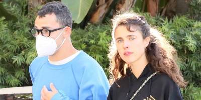 Margaret Qualley & Jack Antonoff Share a Kiss While Out in Los Angeles! - www.justjared.com - Los Angeles