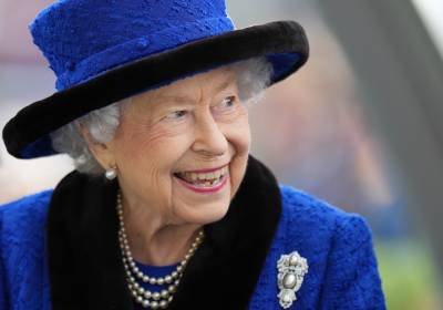 Thanks But No: U.K. Queen Turns Down “Oldie Of The Year” Title - etcanada.com - Britain